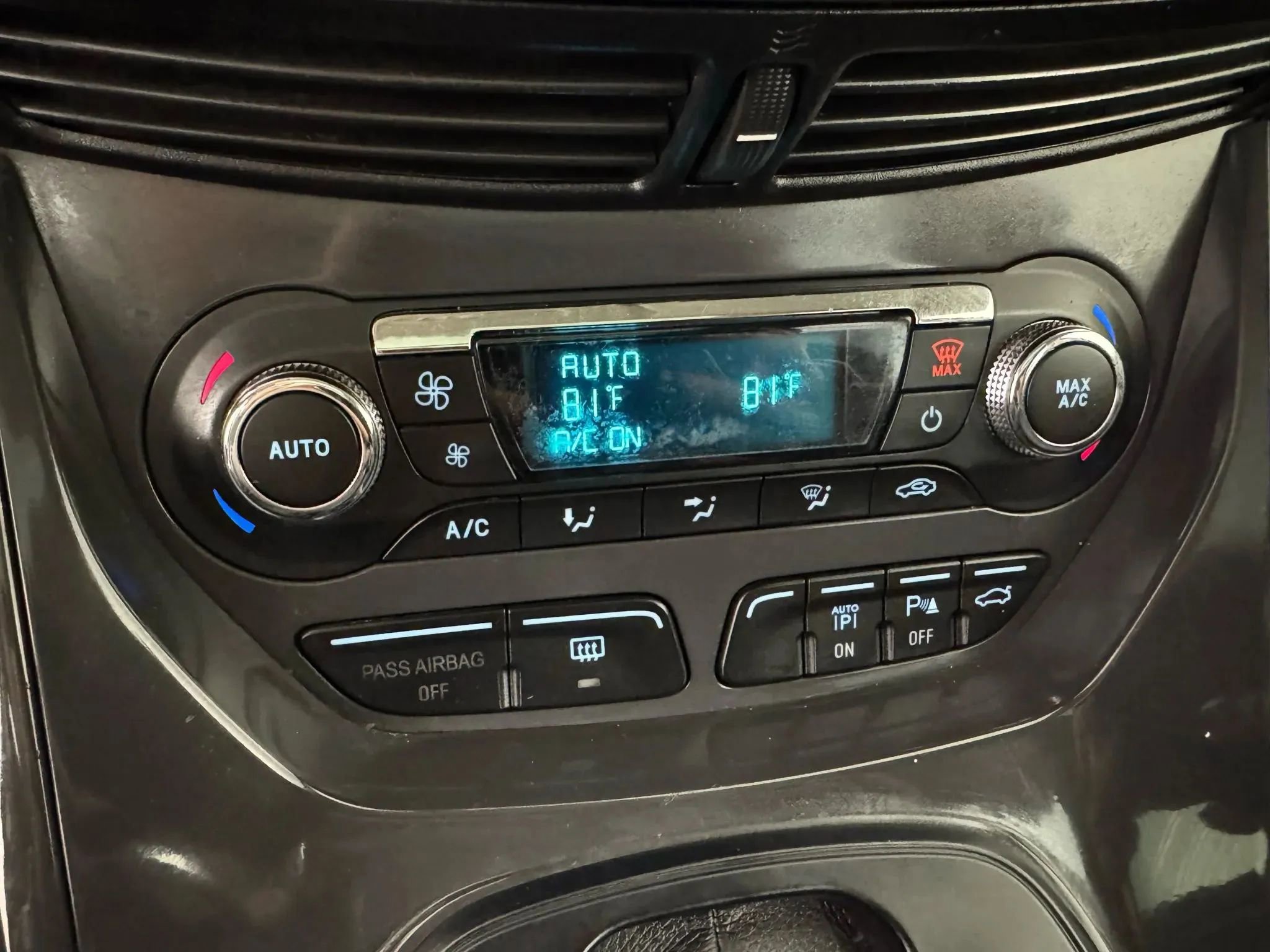 Used 2014 Ford Escape Titanium w/ Equipment Group 401A image 21