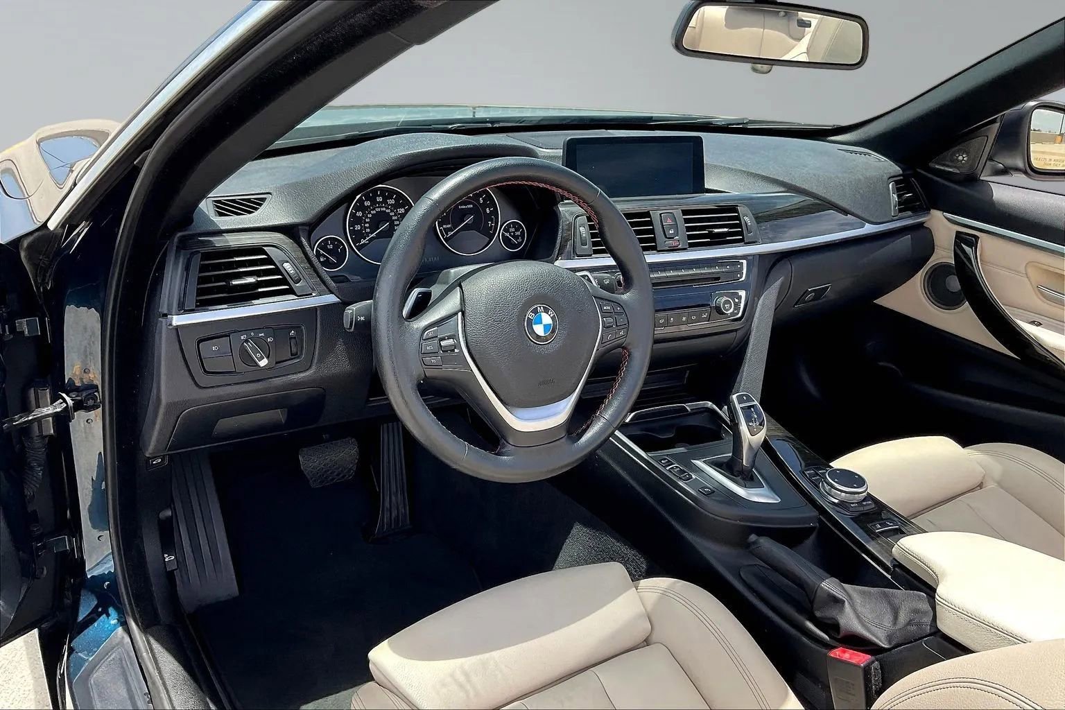 Used 2016 BMW 428i xDrive Convertible AWD/4WD image 17