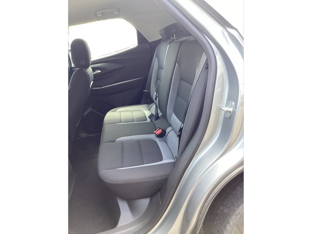 Used 2023 Chevrolet TrailBlazer LS FWD image 12
