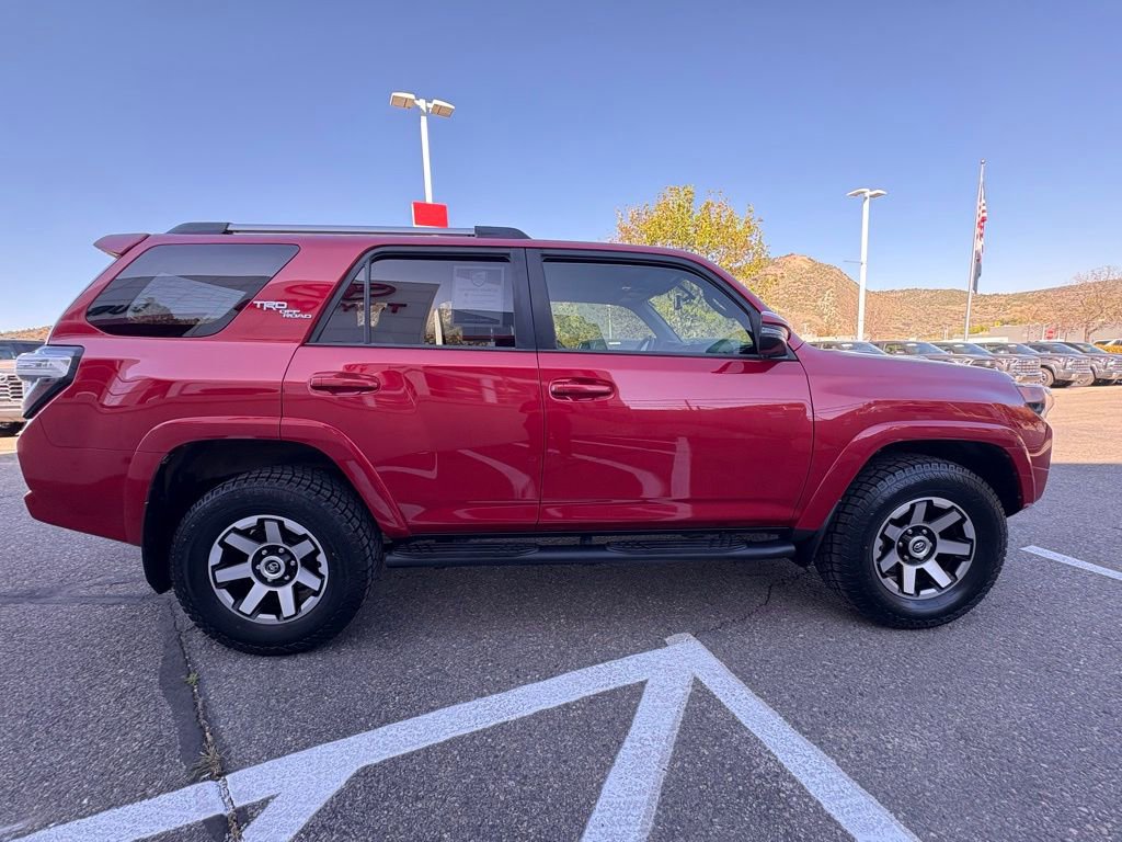 Used 2017 Toyota 4Runner TRD Off-Road Premium AWD/4WD image 10
