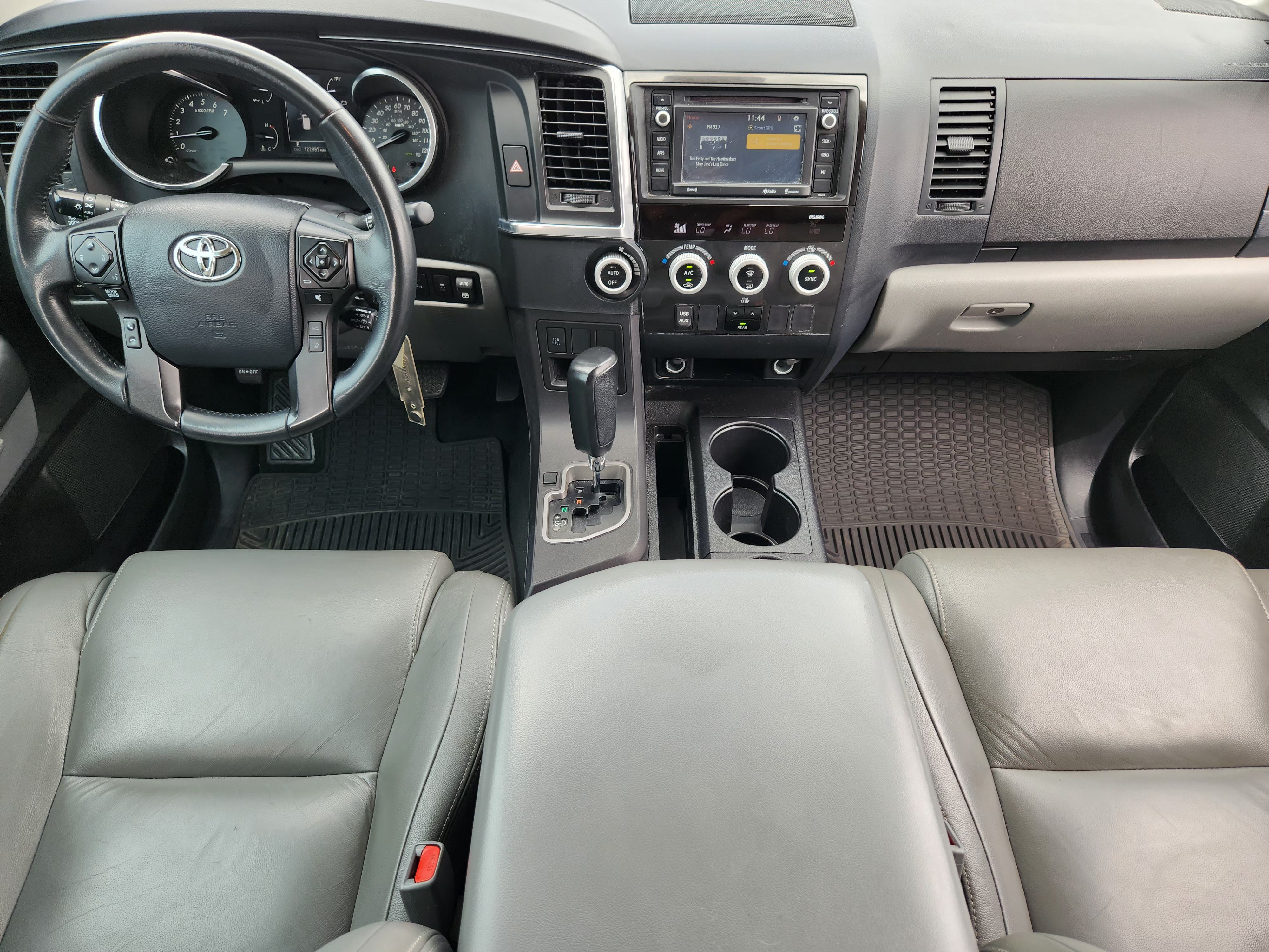 Used 2018 Toyota Sequoia SR5 RWD image 25