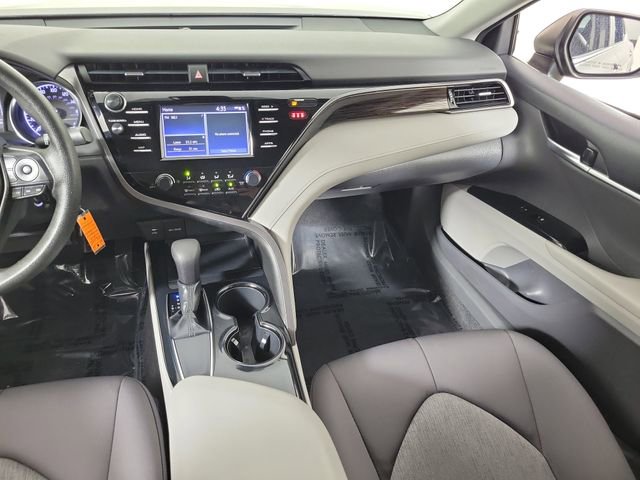 Used 2019 Toyota Camry LE FWD image 17