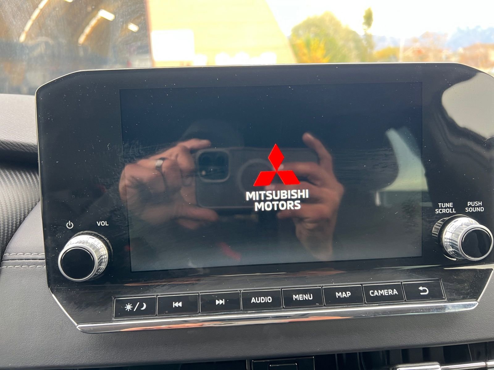 Used 2023 Mitsubishi Outlander SE AWD/4WD image 21