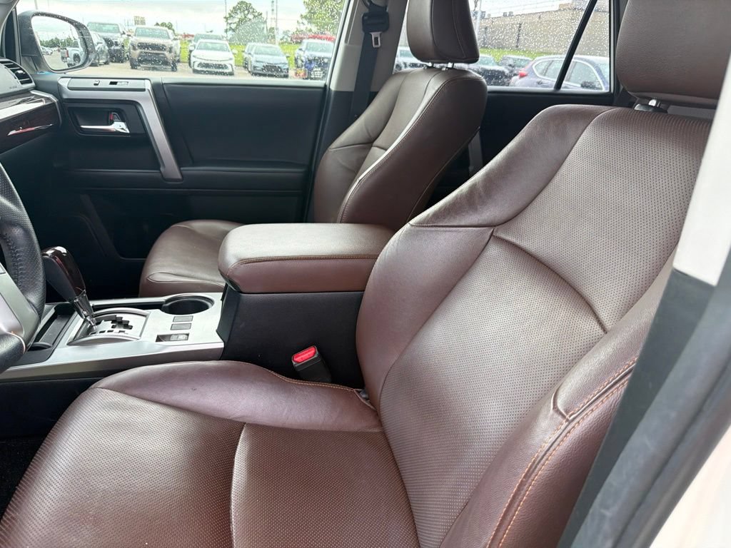 Used 2020 Toyota 4Runner Limited AWD/4WD image 17