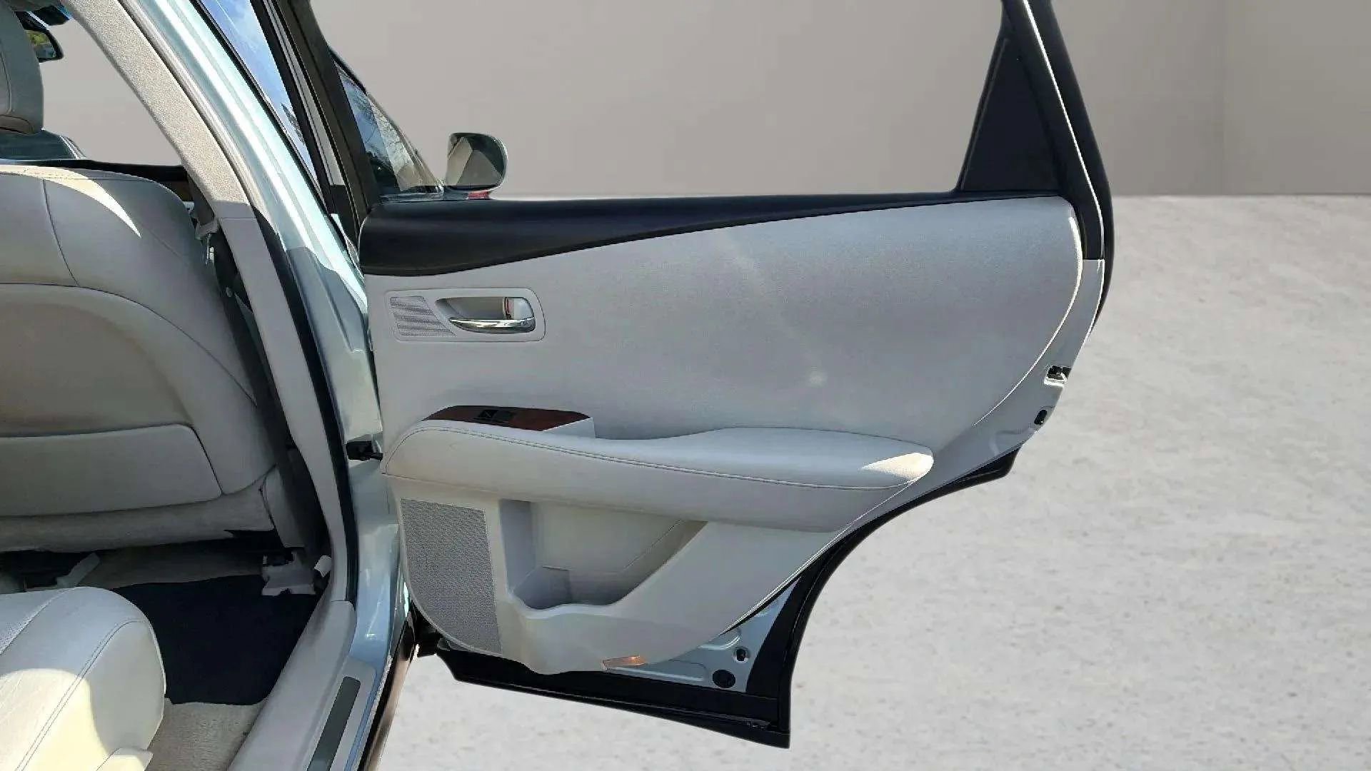 Used 2010 Lexus RX 350 RX 350 Sport Utility 4D image 17