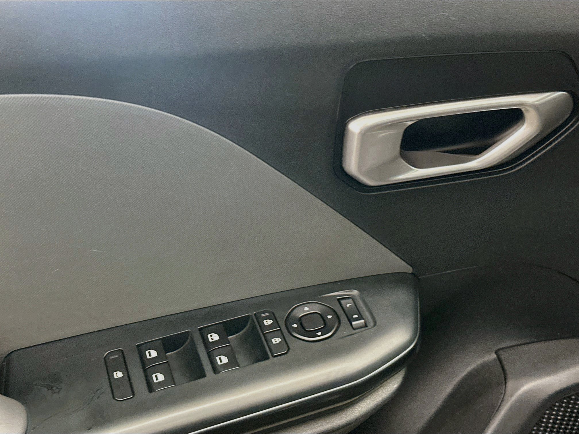 Used 2025 Kia K4 FWD image 15