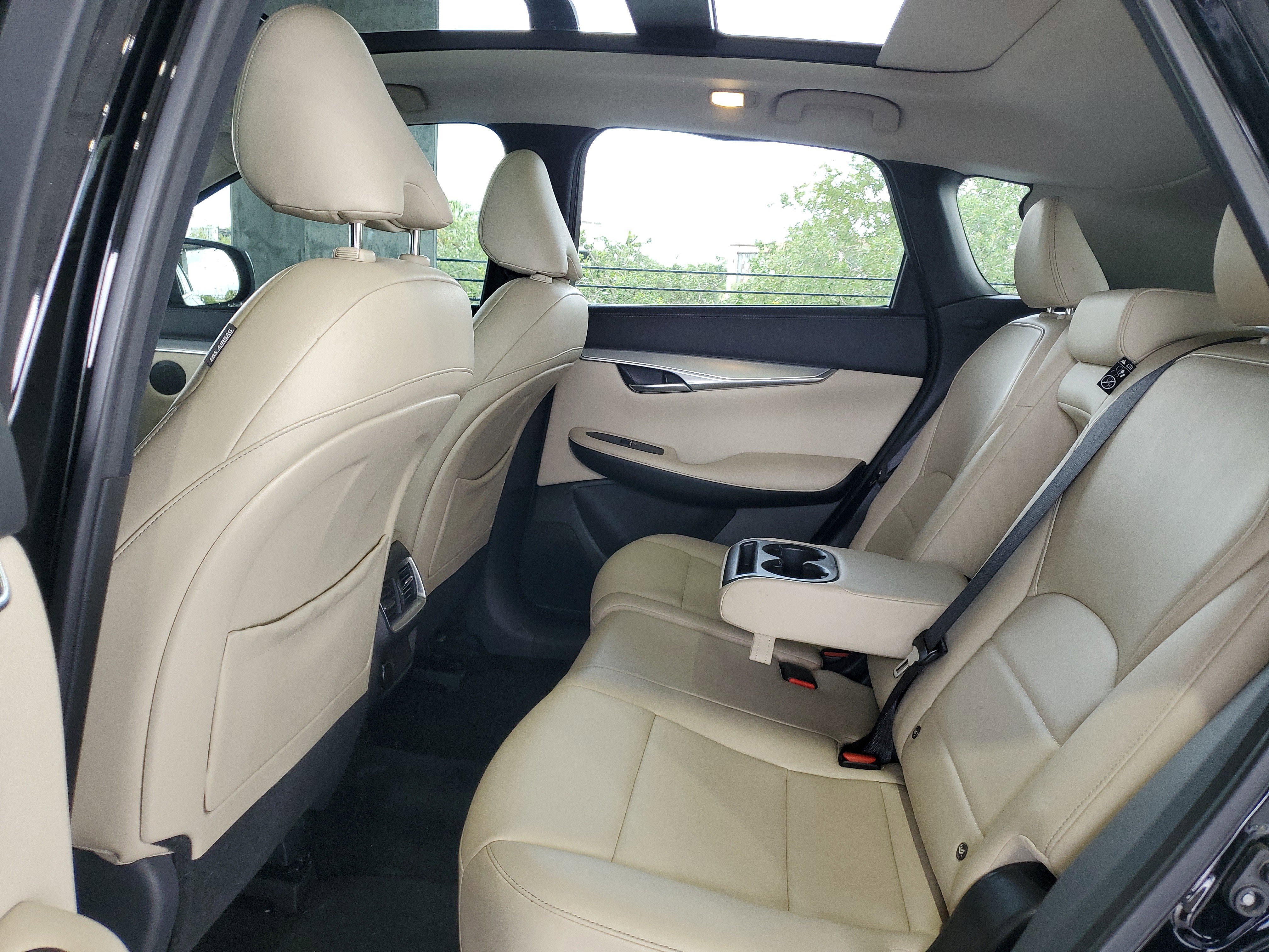 Used 2021 INFINITI QX50 Luxe w/ Cargo Package AWD/4WD image 9