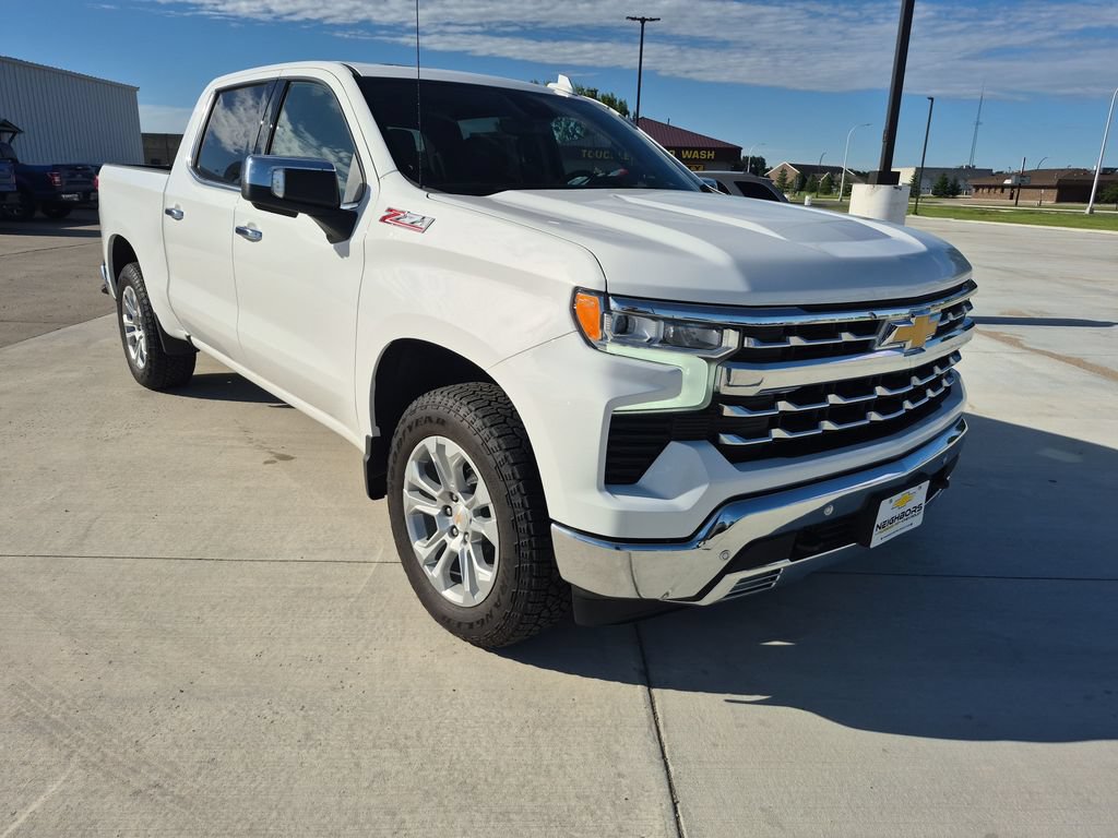 New 2026 Chevrolet Silverado 1500 LTZ w/ LTZ Premium Package AWD/4WD image 7