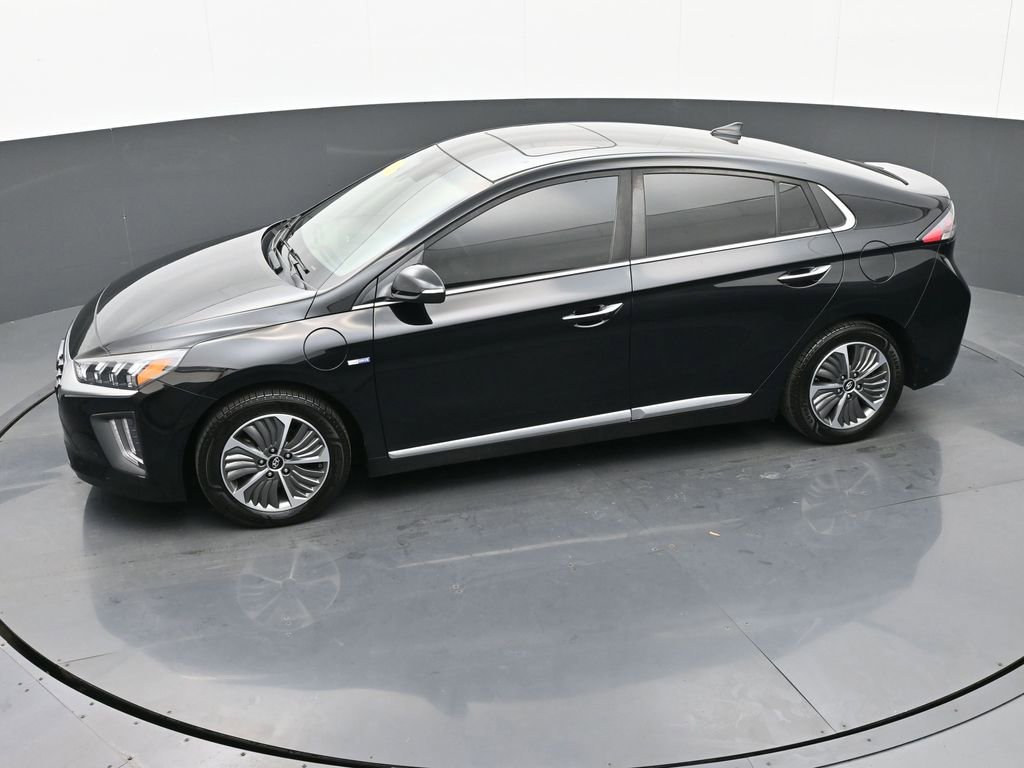 Used 2020 Hyundai Ioniq Limited image 33