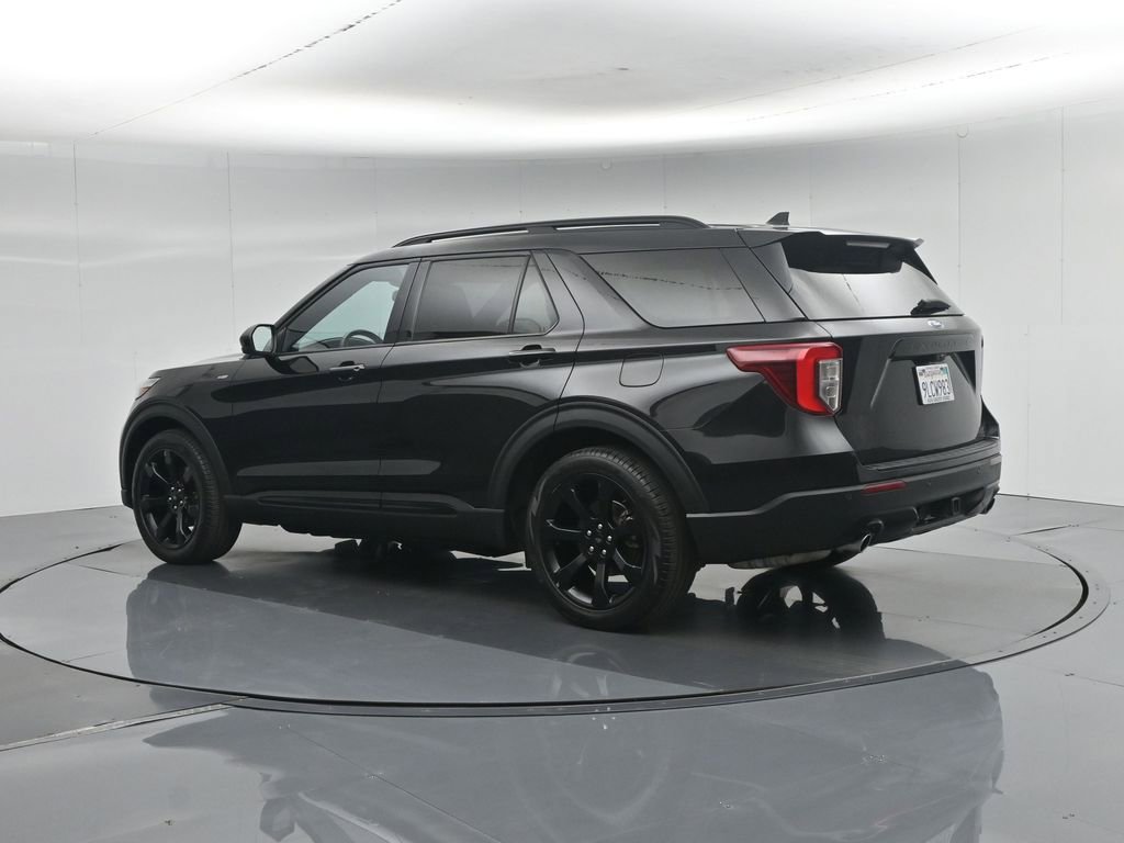 Used 2024 Ford Explorer ST-Line w/ Class IV Trailer Tow Package RWD image 7