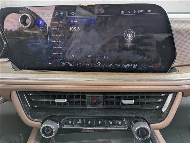 Used 2025 Chevrolet Suburban High Country image 8