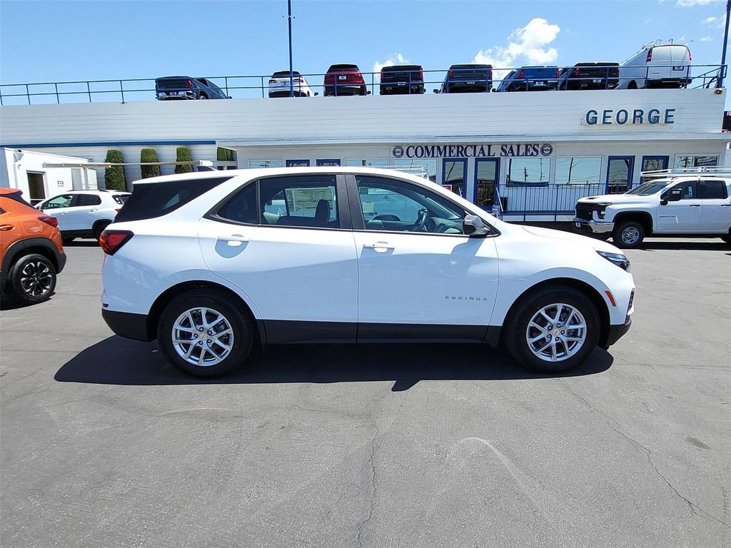 Used 2022 Chevrolet Equinox LS FWD image 27