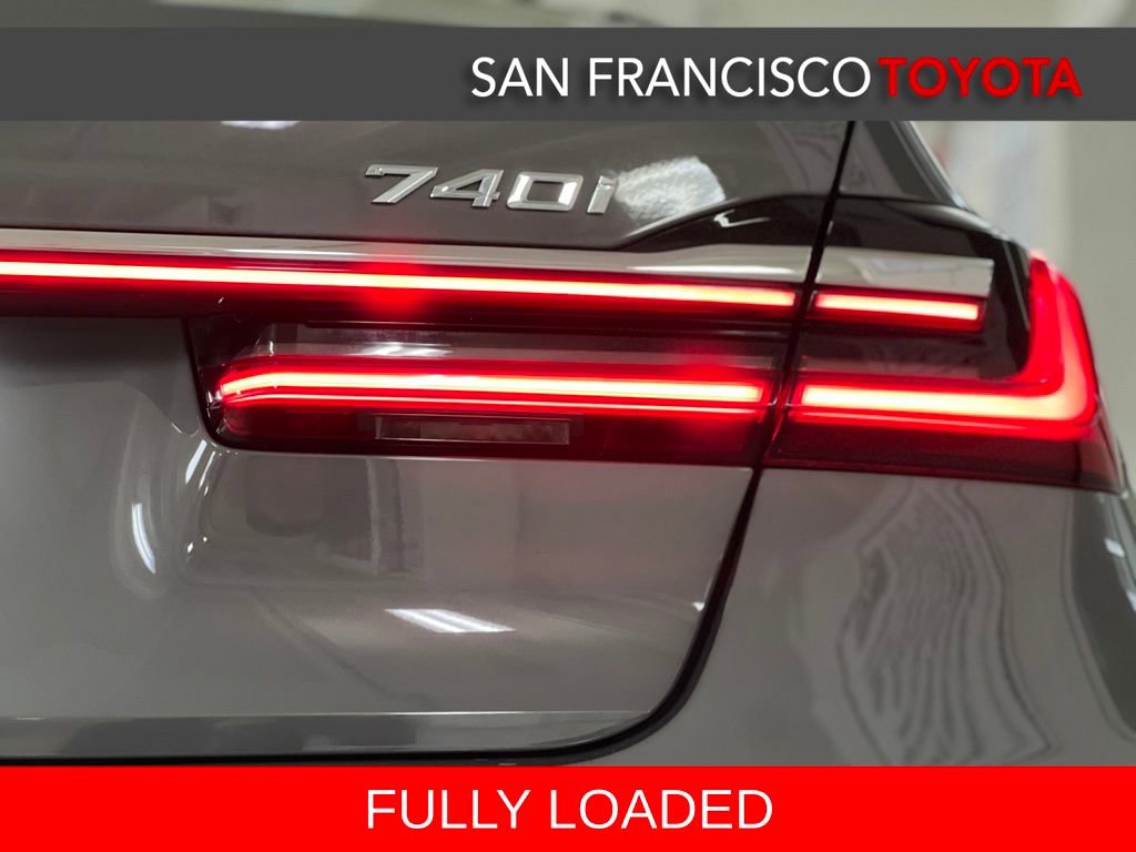 Used 2020 BMW 740i 740i w/ M Sport Package image 10