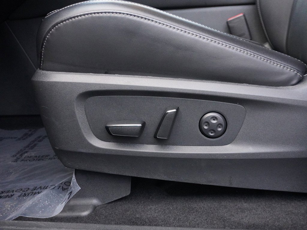 Used 2025 INFINITI QX60 Luxe image 39