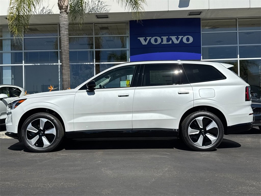 New 2025 Volvo EX90 Plus image 2