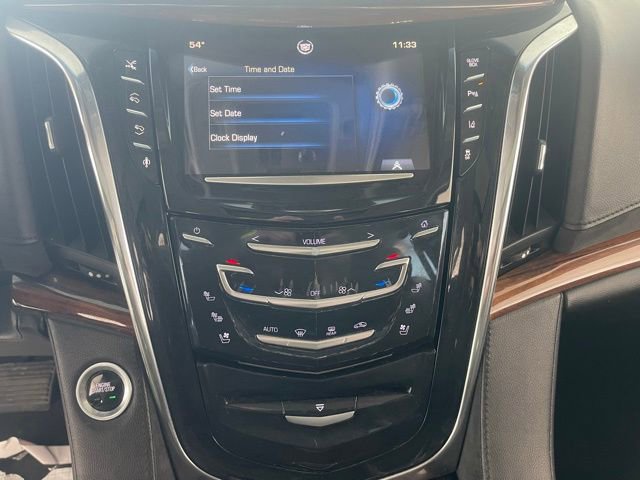 Used 2015 Cadillac Escalade Premium image 42