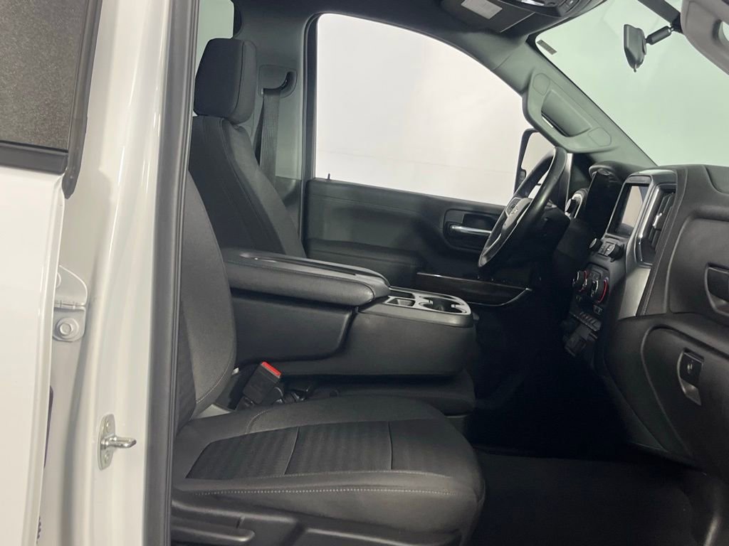 Used 2022 Chevrolet Silverado 3500 LT w/ Convenience Package image 32