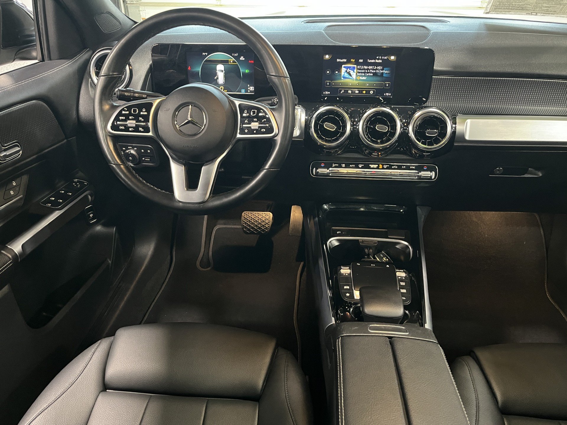 Used 2023 Mercedes-Benz GLB 250 image 12