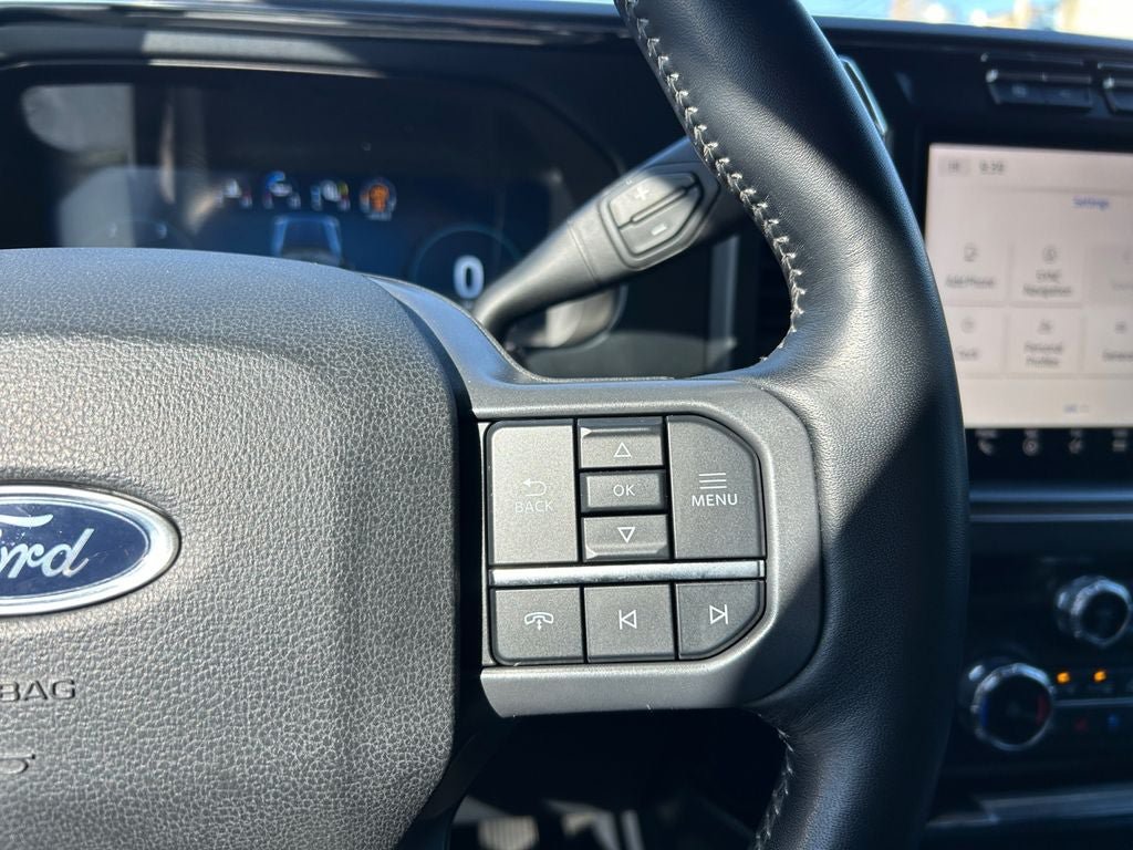 Used 2023 Ford F250 Lariat w/ Sport Appearance Package AWD/4WD image 18