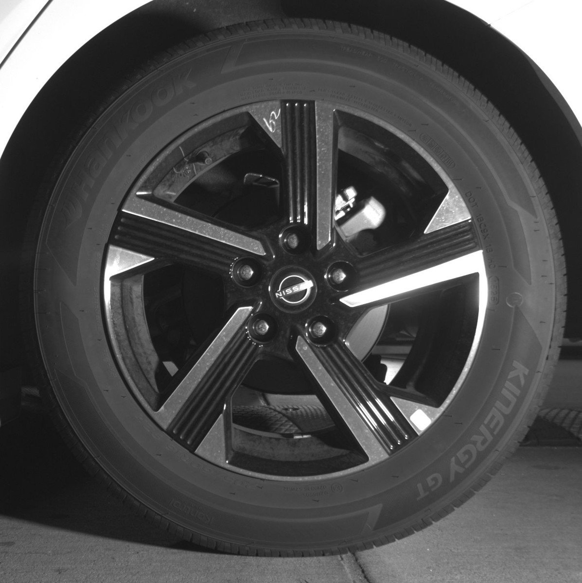 Used 2025 Nissan Sentra SV image 14