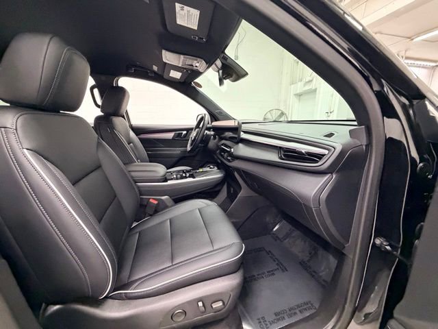 Certified 2025 Buick Enclave Preferred image 28