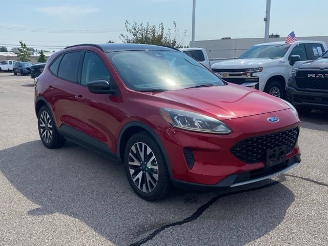 Used 2020 Ford Escape SE Sport AWD/4WD image 3