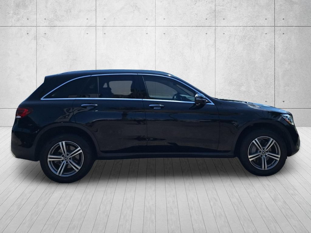 Used 2021 Mercedes-Benz GLC 300 image 4