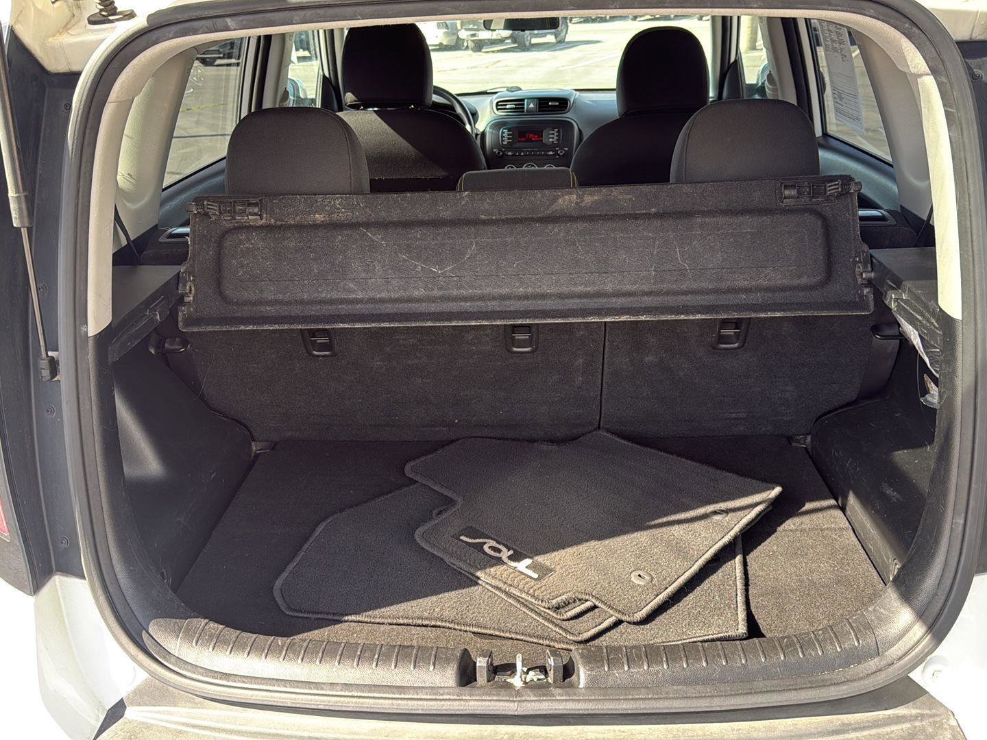 Used 2014 Kia Soul + image 10