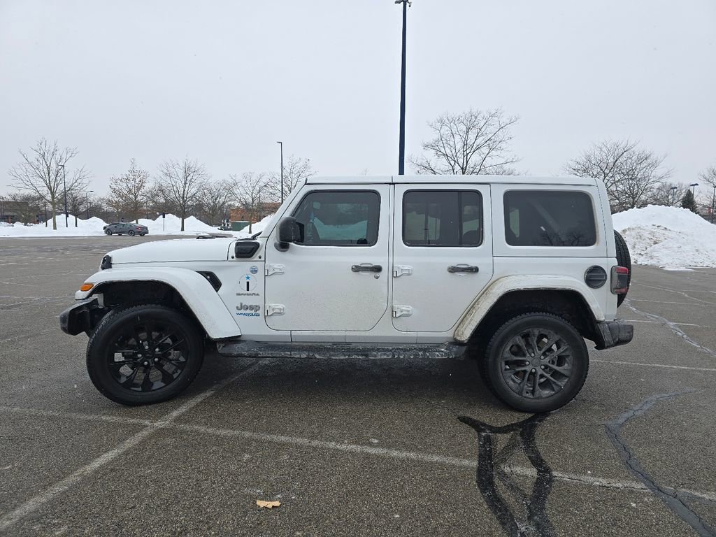 Used 2022 Jeep Wrangler Unlimited Sahara image 14