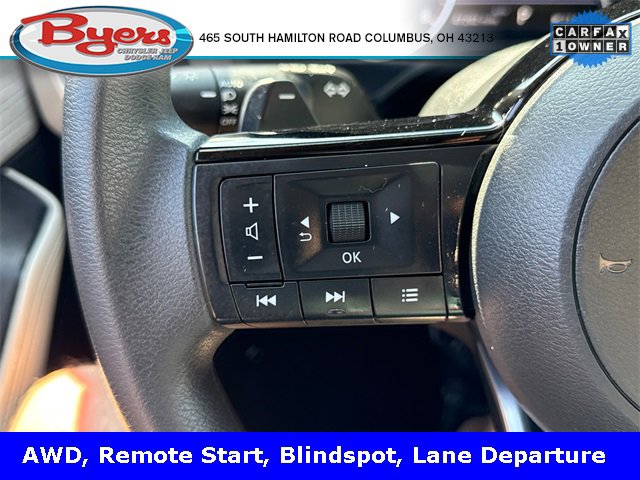 Used 2023 Nissan Rogue SV image 17