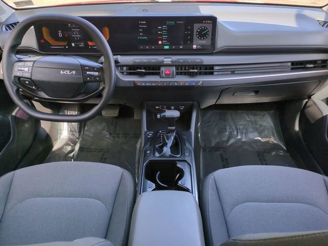Used 2025 Kia K4 LXS image 14