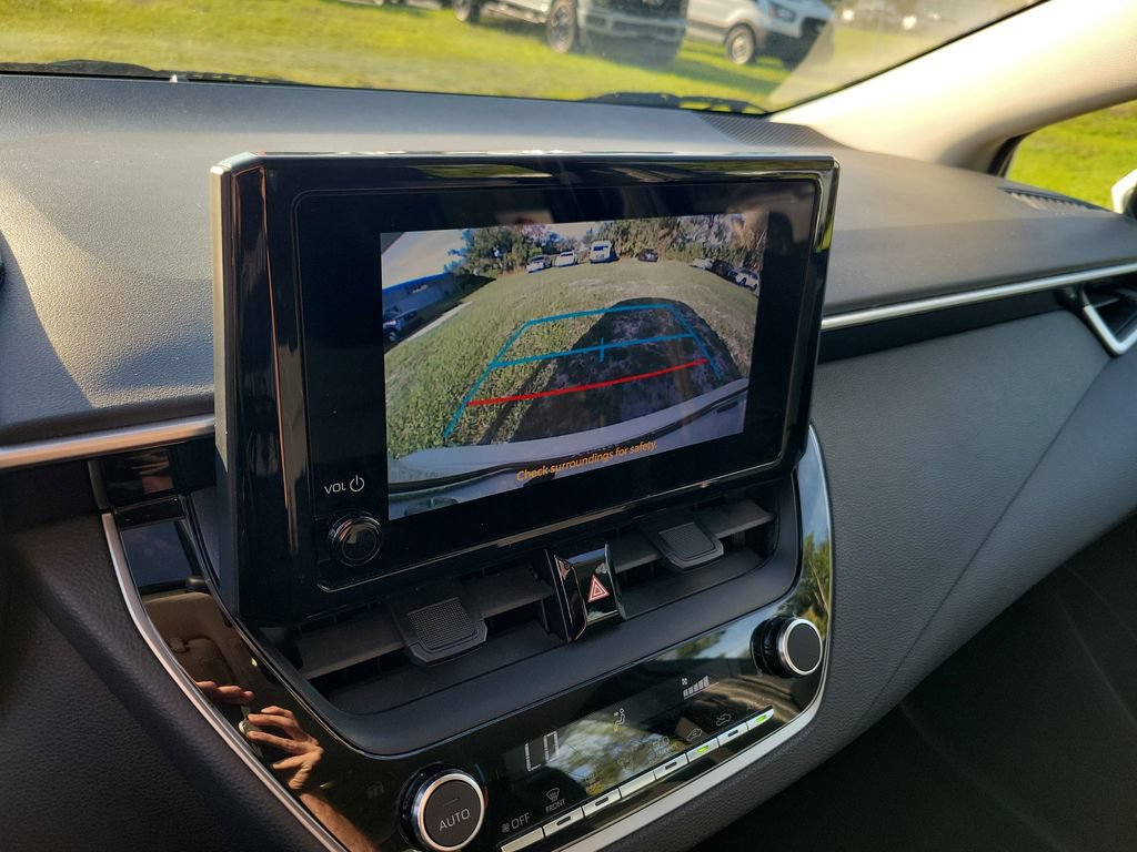 Used 2024 Toyota Corolla LE FWD image 22