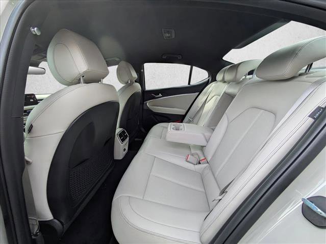 Used 2025 Genesis G70 2.5T image 22