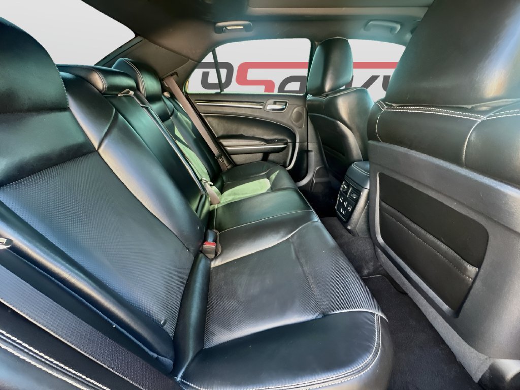 Used 2022 Chrysler 300 S w/ Comfort Group RWD image 28