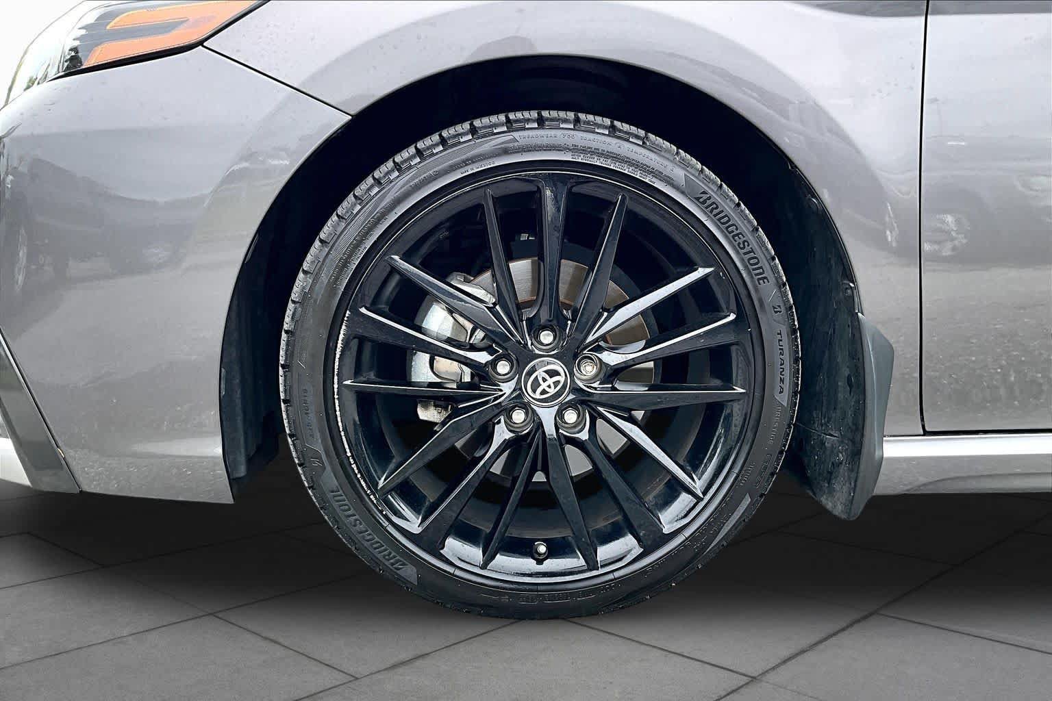 Used 2021 Toyota Camry XSE FWD image 11