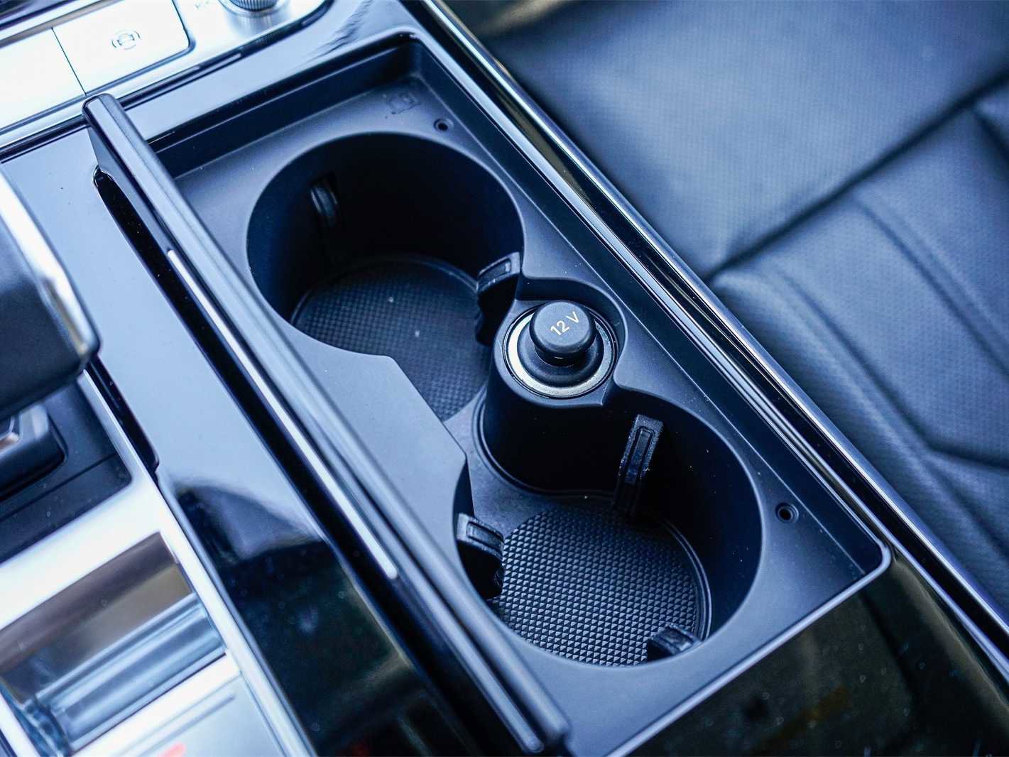 Used 2022 Audi A8 L 3.0T w/ Executive Package image 23