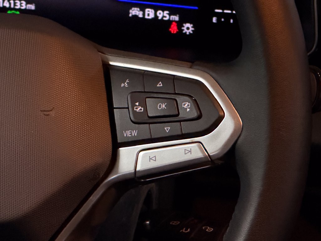 Certified 2025 Volkswagen Jetta S FWD image 16