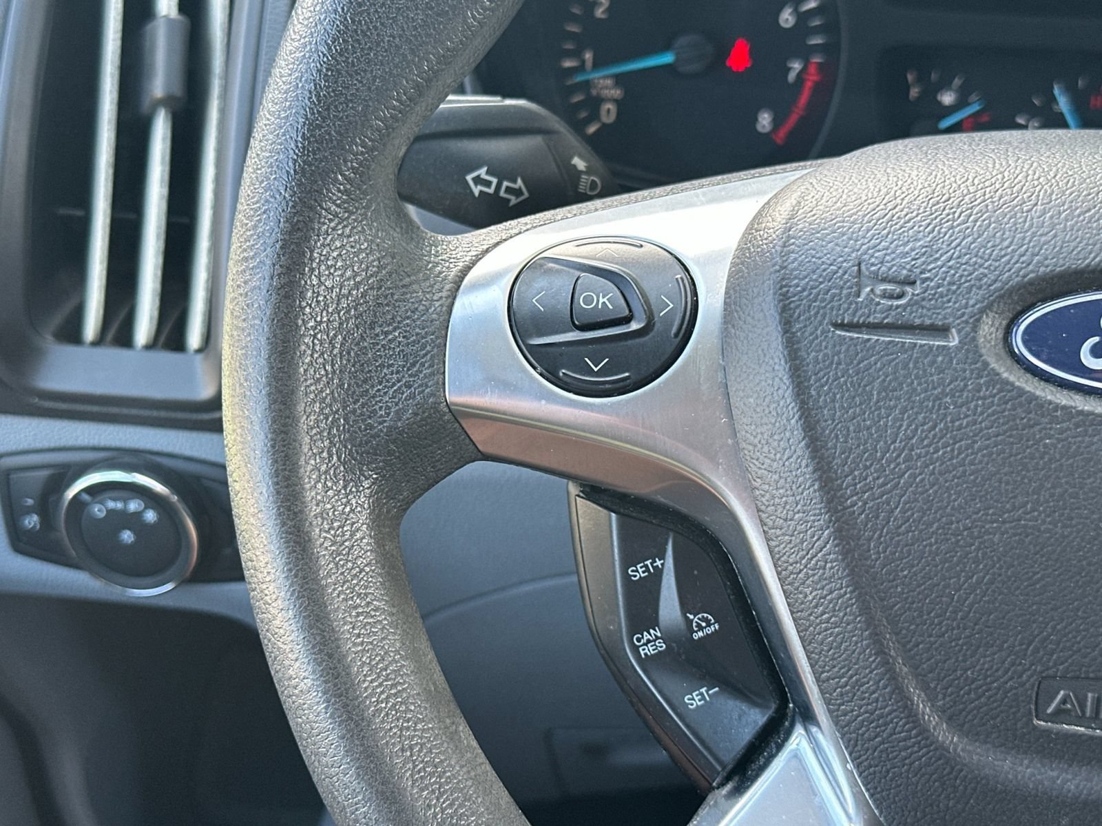 Used 2018 Ford Transit 350 XLT RWD image 25