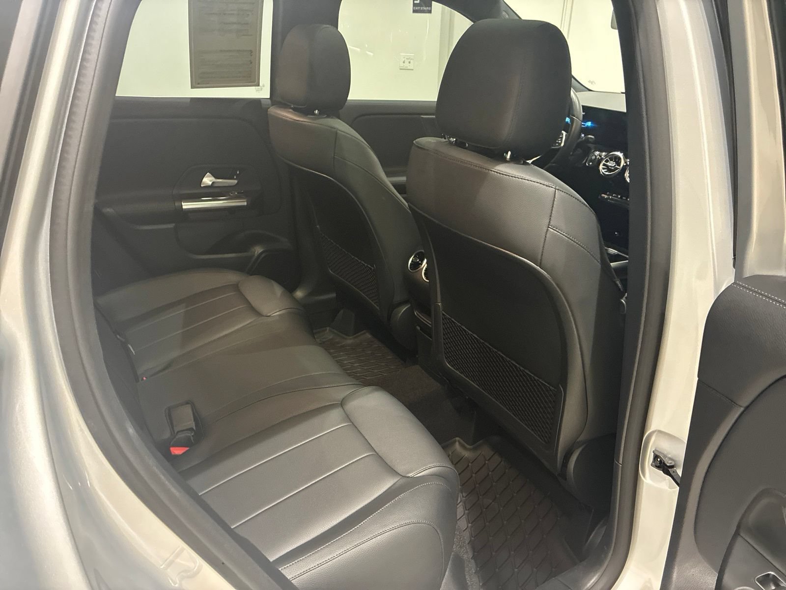Certified 2023 Mercedes-Benz GLA 250 4MATIC image 32