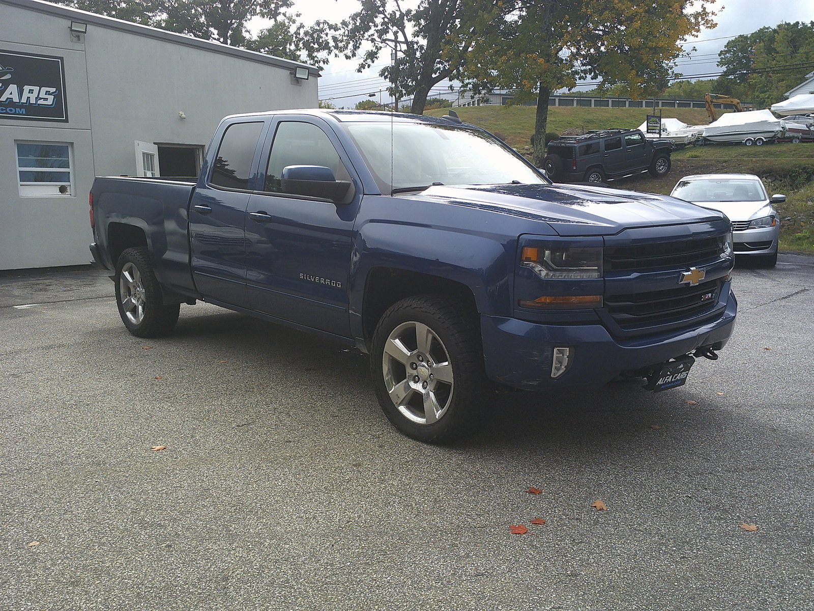 Used 2017 Chevrolet Silverado 1500 LT w/ All Star Edition AWD/4WD image 4