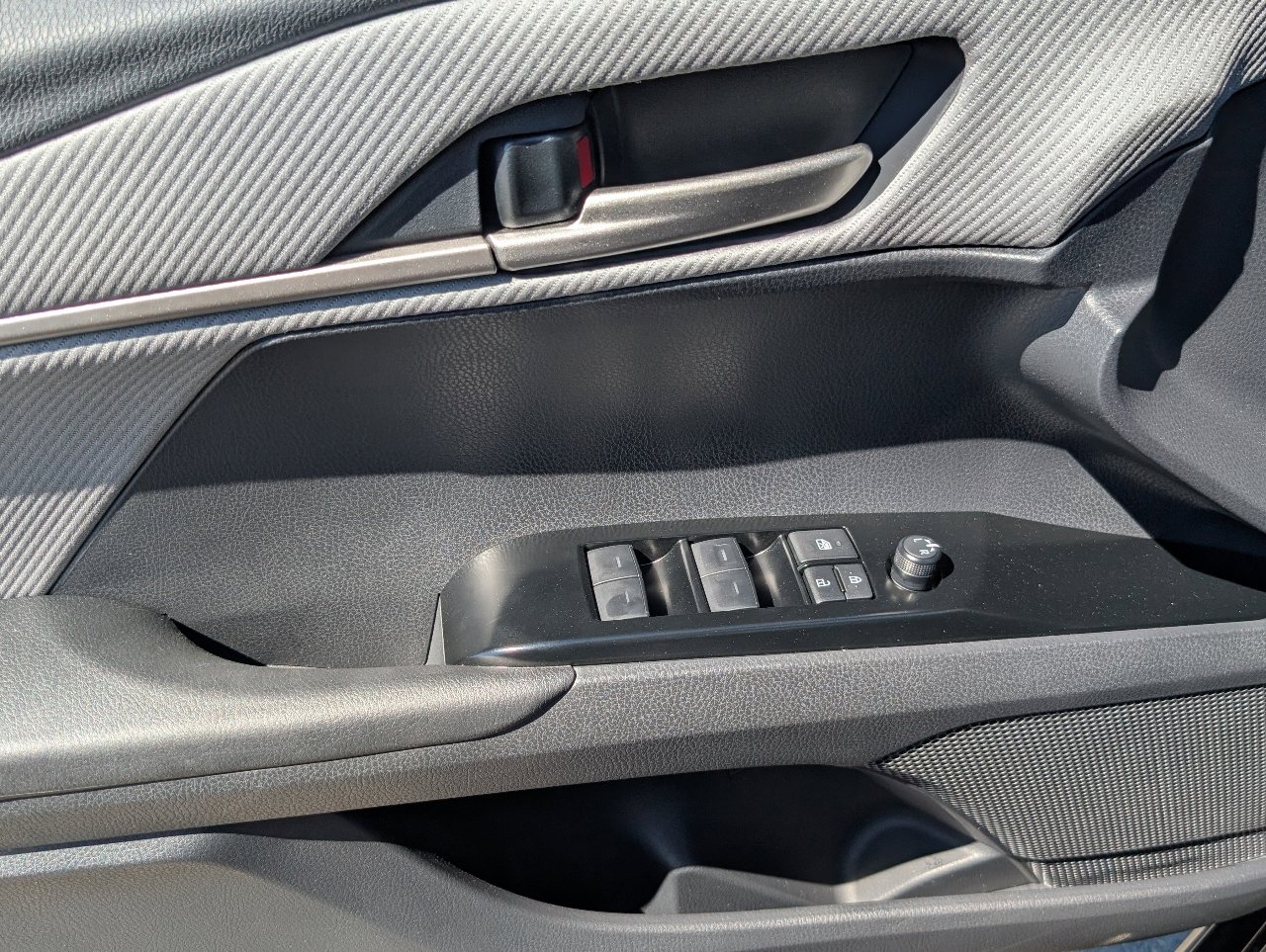 Used 2026 Toyota Camry SE w/ Convenience Package image 15