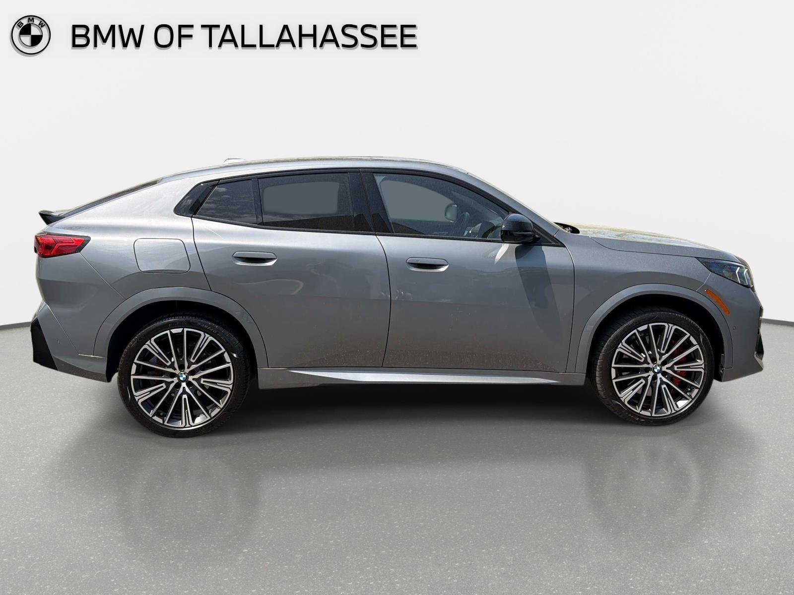 Used 2025 BMW X2 xDrive28i w/ Technology Package image 4