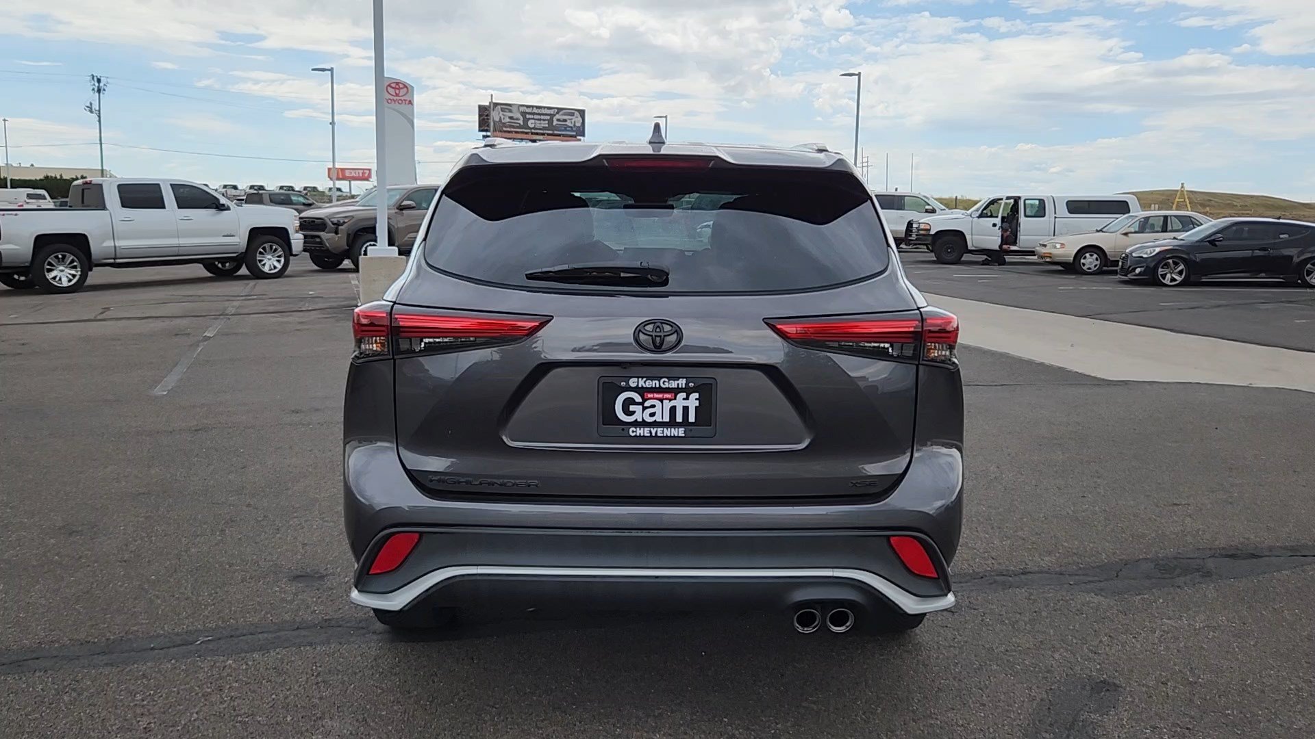 Used 2022 Toyota Highlander XSE FWD image 20