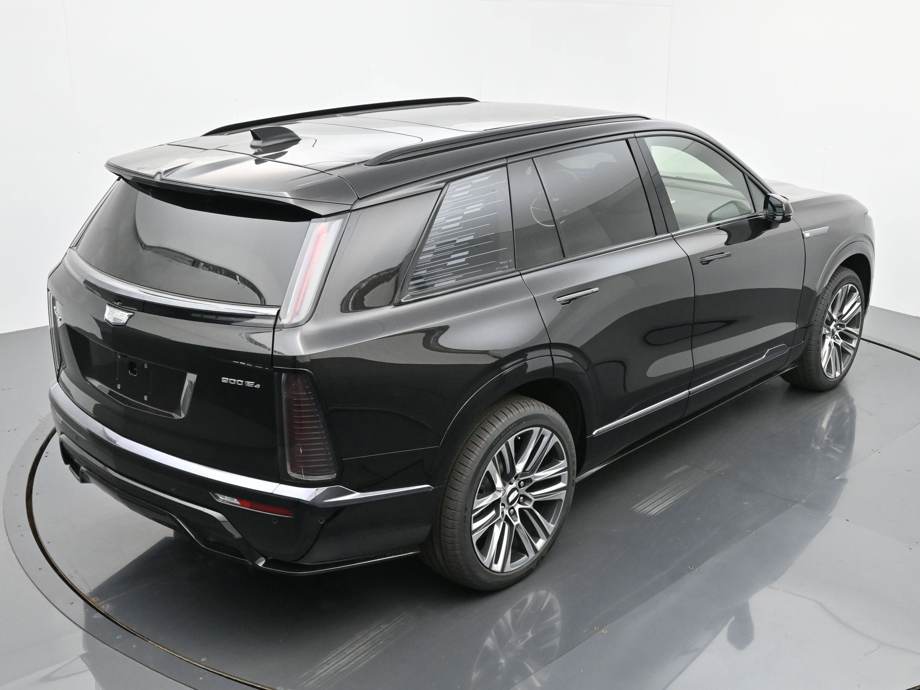 New 2026 Cadillac Vistiq Platinum w/ LPO, Floor Liner Package image 27