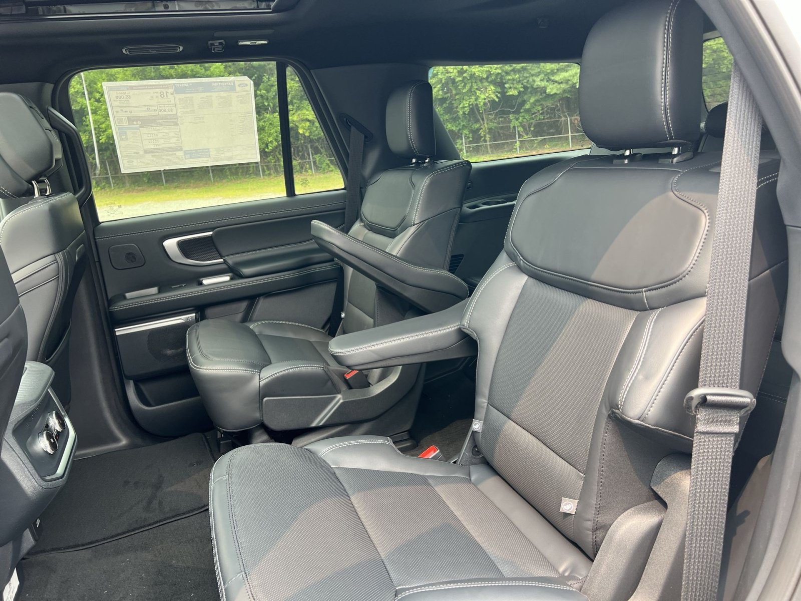 New 2027 Ford Expedition Platinum w/ Stealth Appearance Package AWD/4WD image 25