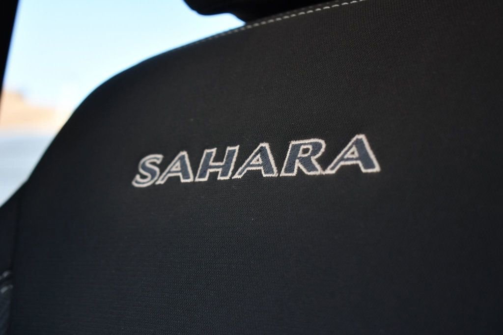 Used 2018 Jeep Wrangler Unlimited Sahara w/ Connectivity Group image 27