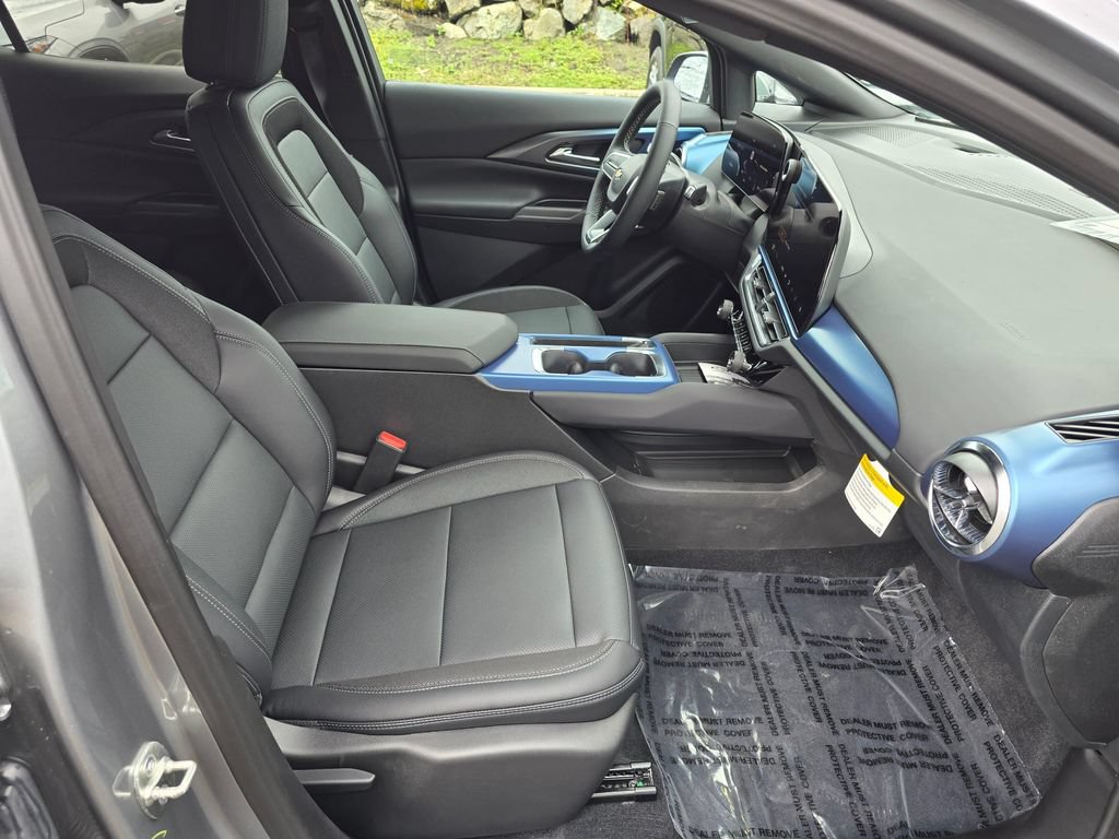 New 2026 Chevrolet Equinox EV LT AWD/4WD image 10