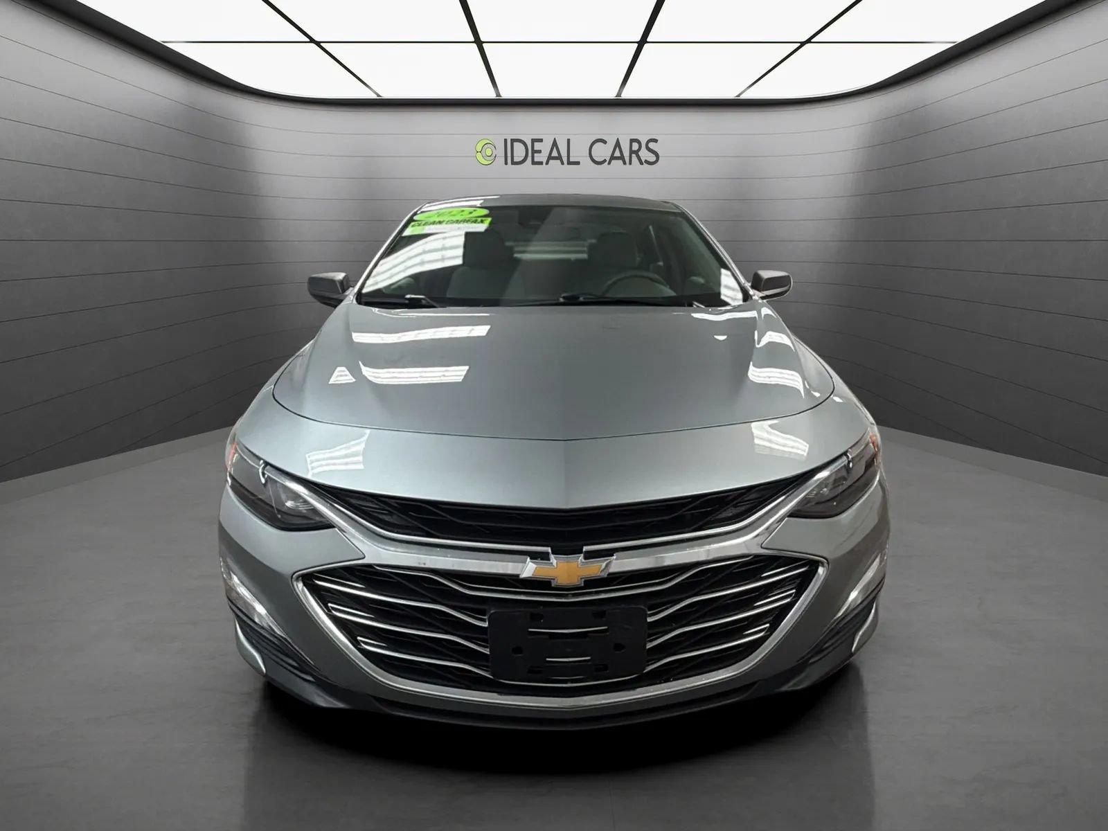 Used 2023 Chevrolet Malibu LS FWD image 2