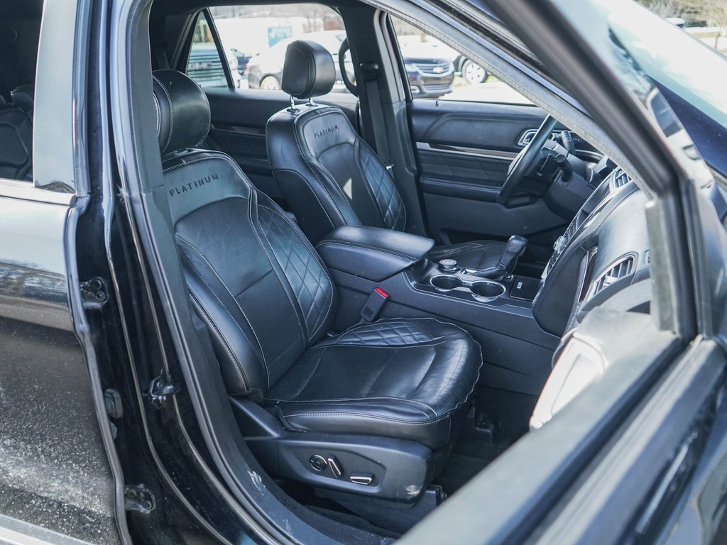 Used 2017 Ford Explorer Platinum image 11