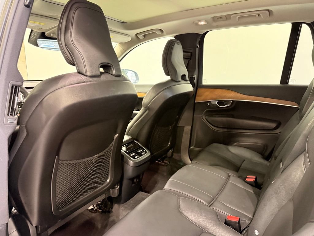 Used 2023 Volvo XC90 B5 Plus AWD/4WD image 20